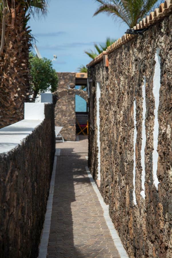 La Golondrina - Beach Froont Corralejo Eksteriør billede